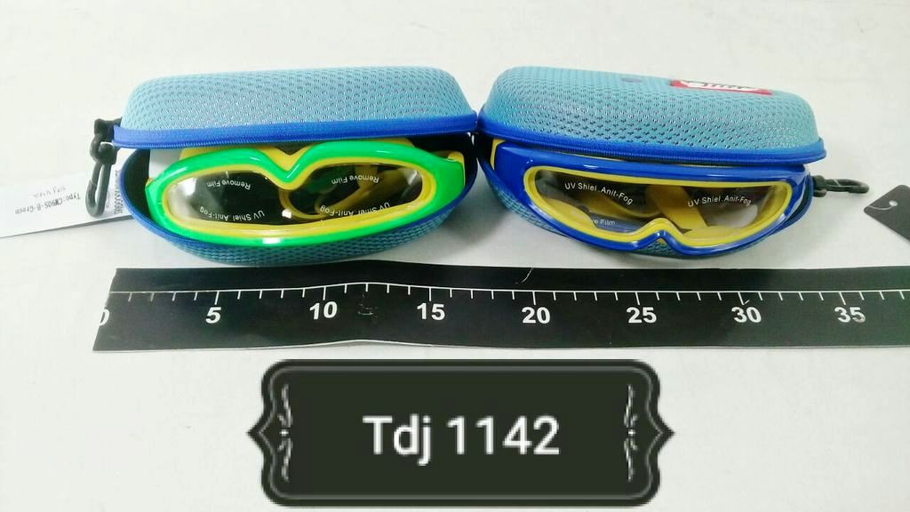 Kacamata Renang Cm90S-B @144