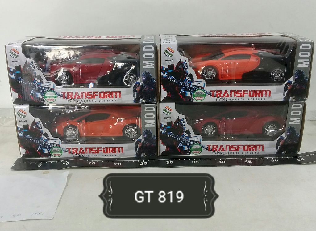 R/C Mobil Sedan Deform 4 Warna Box Window 1:18 @48